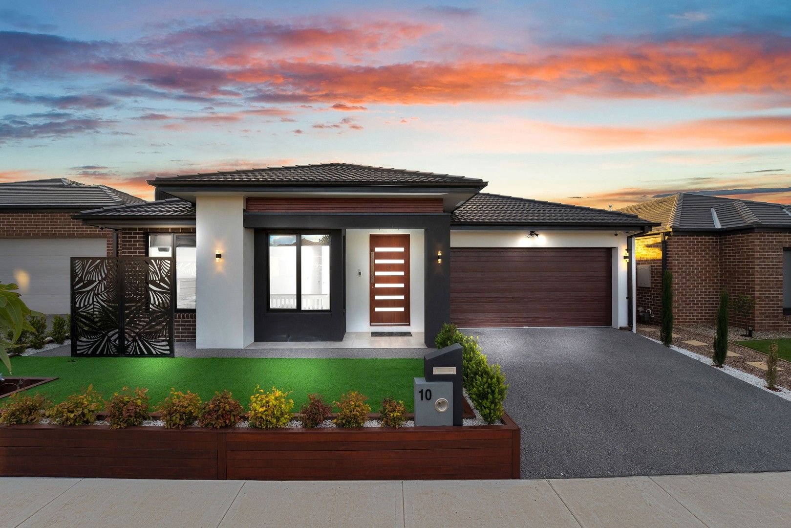 4 bedrooms House in 10 Bogong Loop TARNEIT VIC, 3029