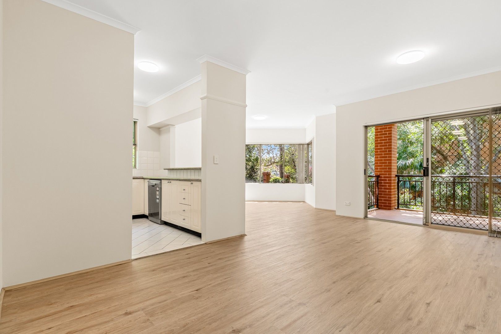 2 bedrooms Apartment / Unit / Flat in 16/10 Williams Parade DULWICH HILL NSW, 2203