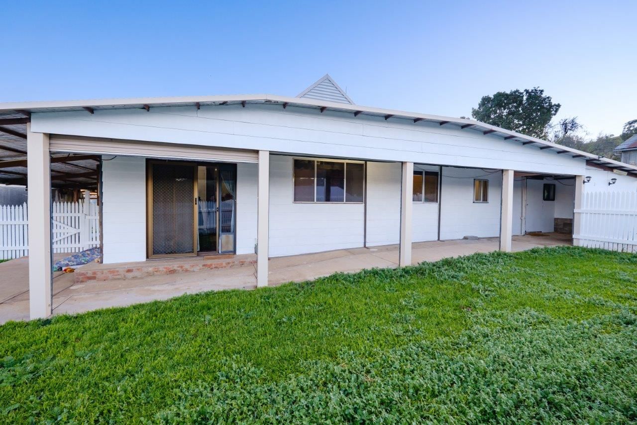 3 Lobban Street, Bethanga VIC 3691, Image 2