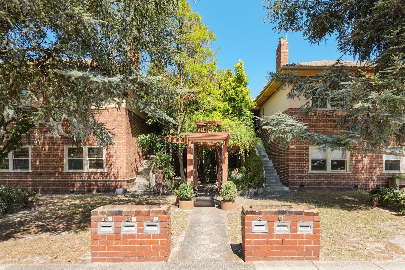 2/5 Beverley Street, Glen Huntly VIC 3163 Apartment For Rent 400 Domain