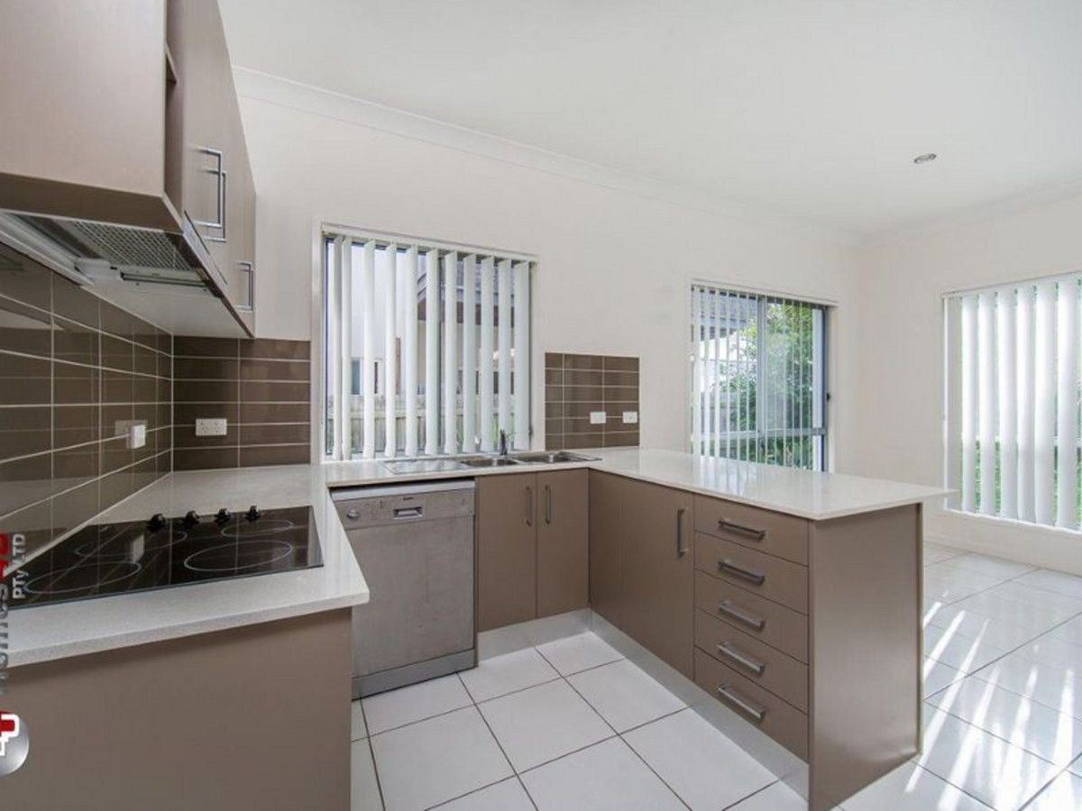 Unit 2/27 Tilley Street, Redcliffe QLD 4020, Image 1