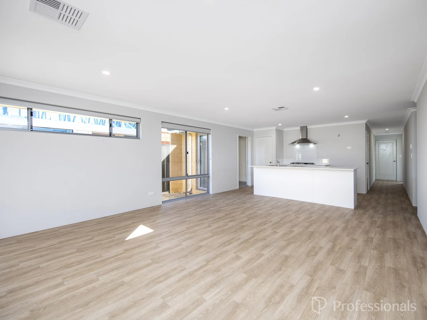 Additional image 9 of 123 Alverstone Boulevard, Lakelands WA 6180