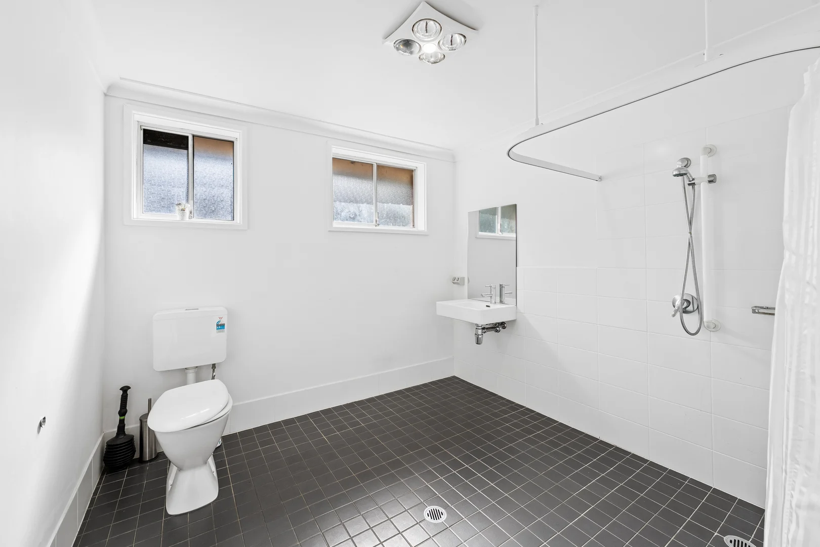 Additional image 5 of 20 Seawind Terrace, Berkeley Vale NSW 2261