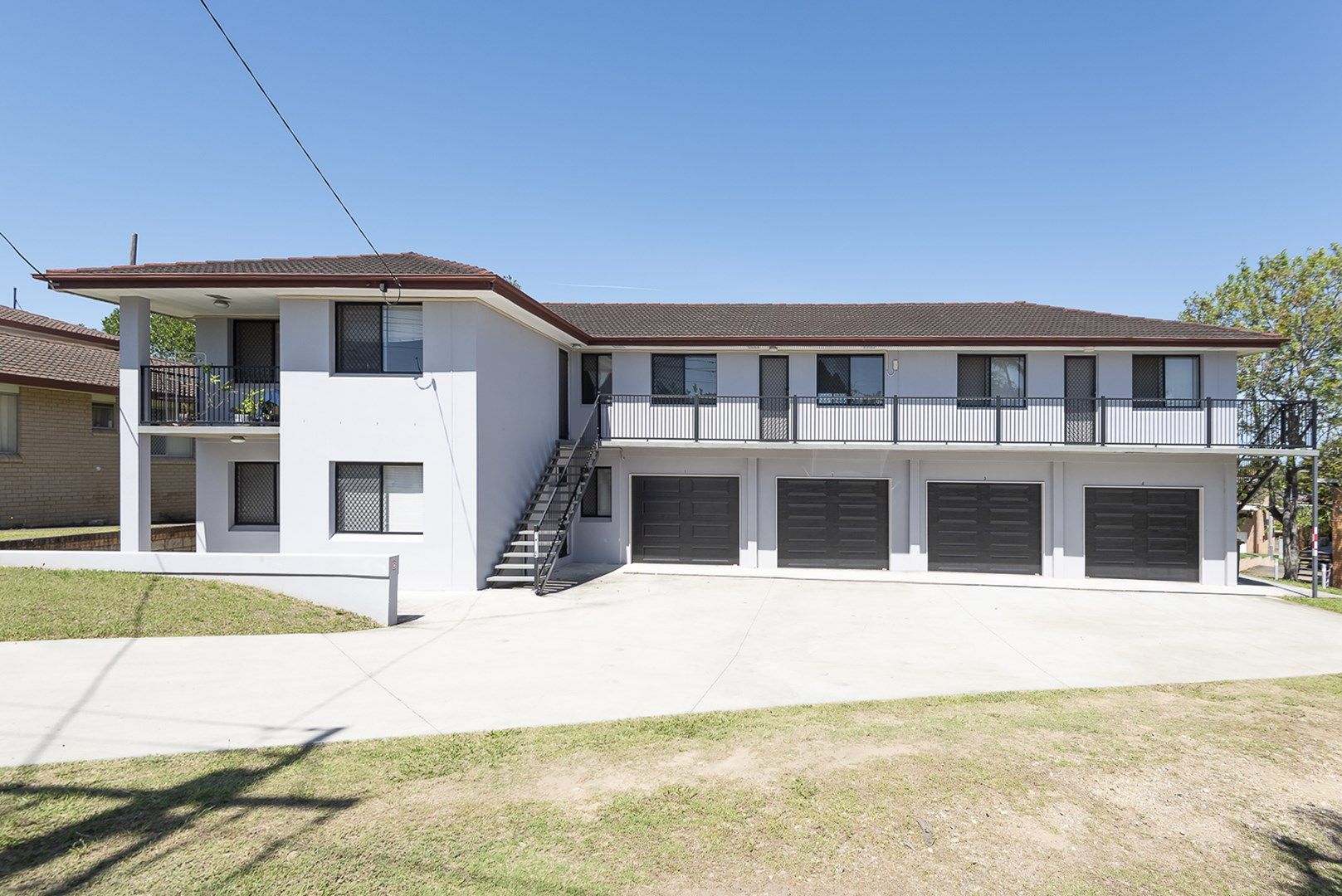 3 bedrooms Apartment / Unit / Flat in 2/11 Strathairlie Square MACGREGOR QLD, 4109