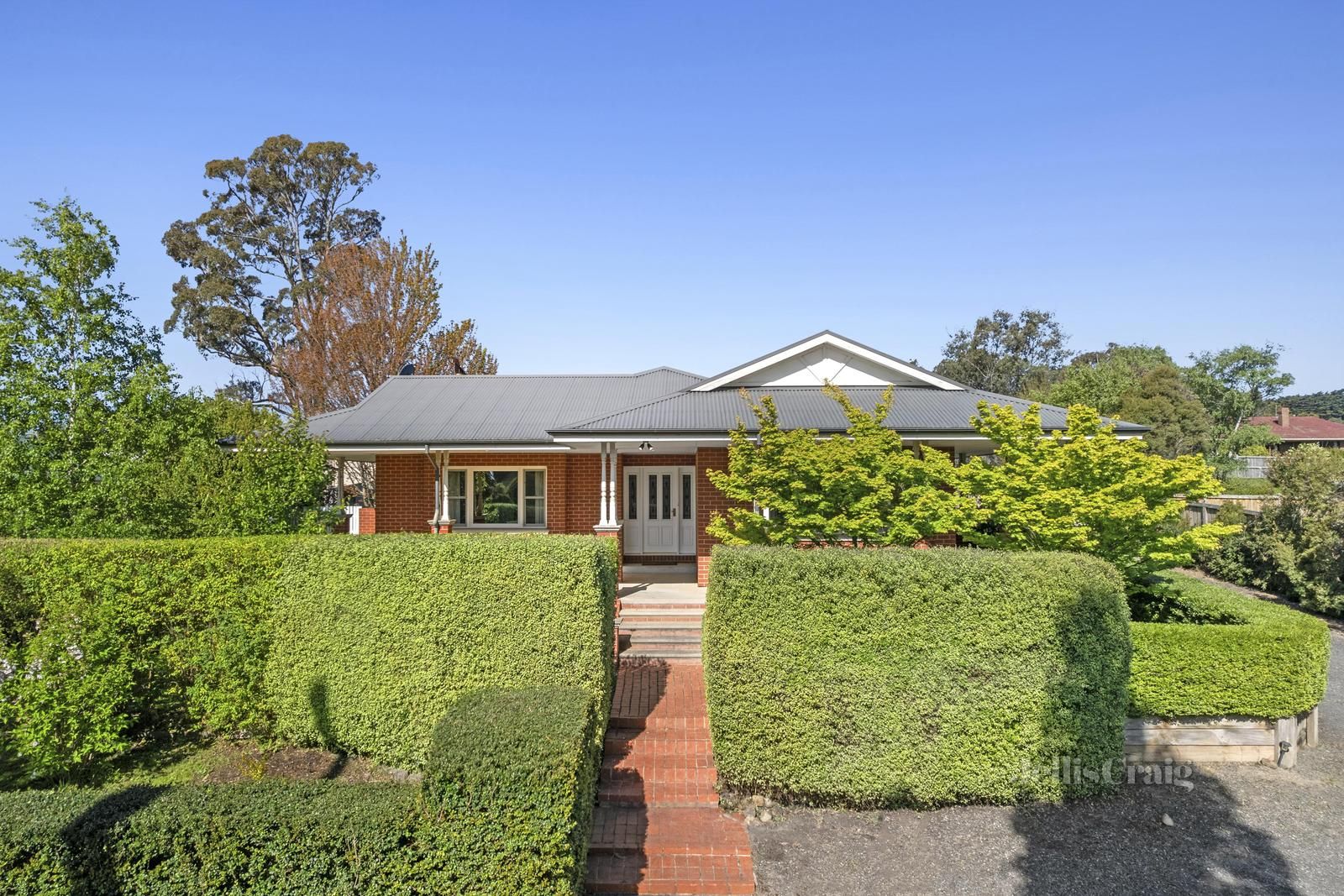 4 bedrooms House in 9 Washington Lane WOODEND VIC, 3442