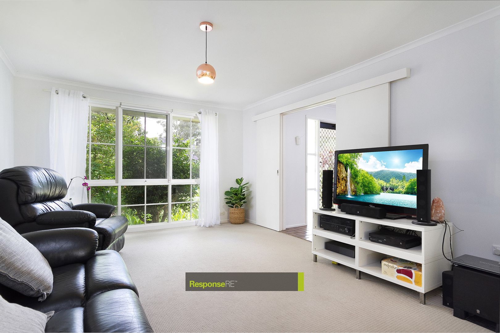 7 Frensham Place, Dural NSW 2158, Image 2