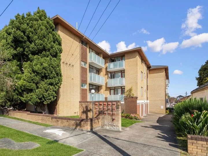 1/49-51 Universal Street, Eastlakes NSW 2018