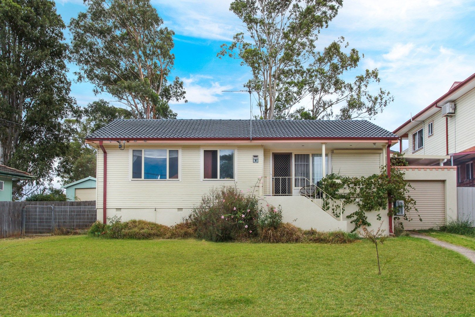 9 Guernsey St, Busby NSW 2168, Image 1