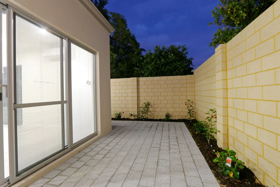 Additional image 16 of 5 190 Ravenswood Drive, Nollamara WA 6061