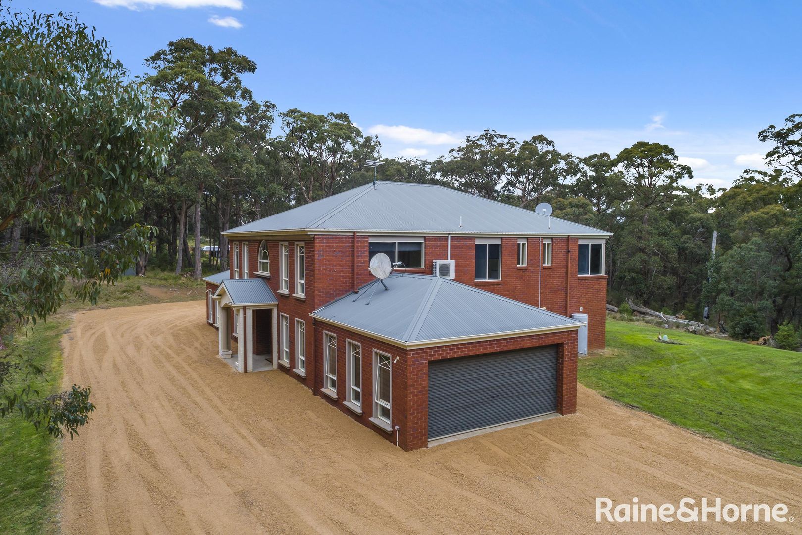 517 Sandy Creek Road, Riddells Creek VIC 3431, Image 2