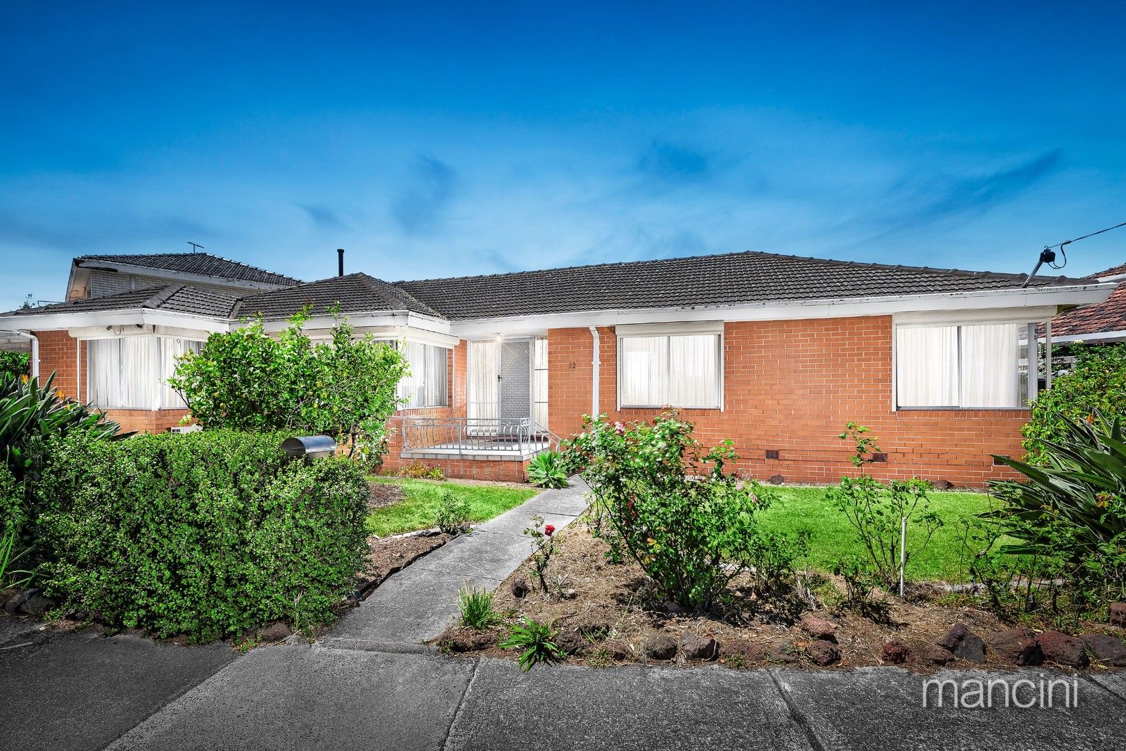 4 bedrooms House in 32 The Circle ALTONA NORTH VIC, 3025