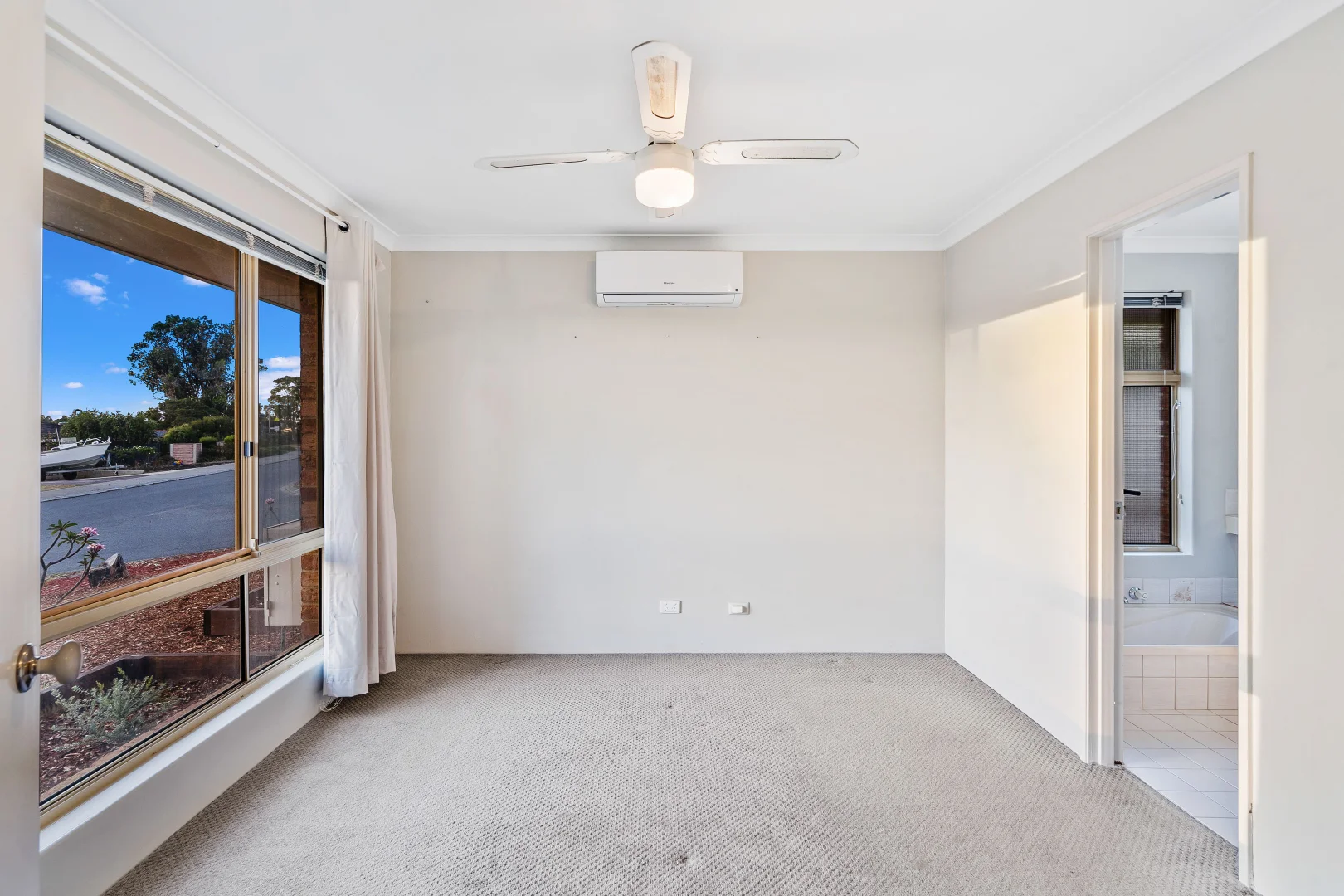 Additional image 11 of 5A Honeysuckle Ramble, Halls Head WA 6210