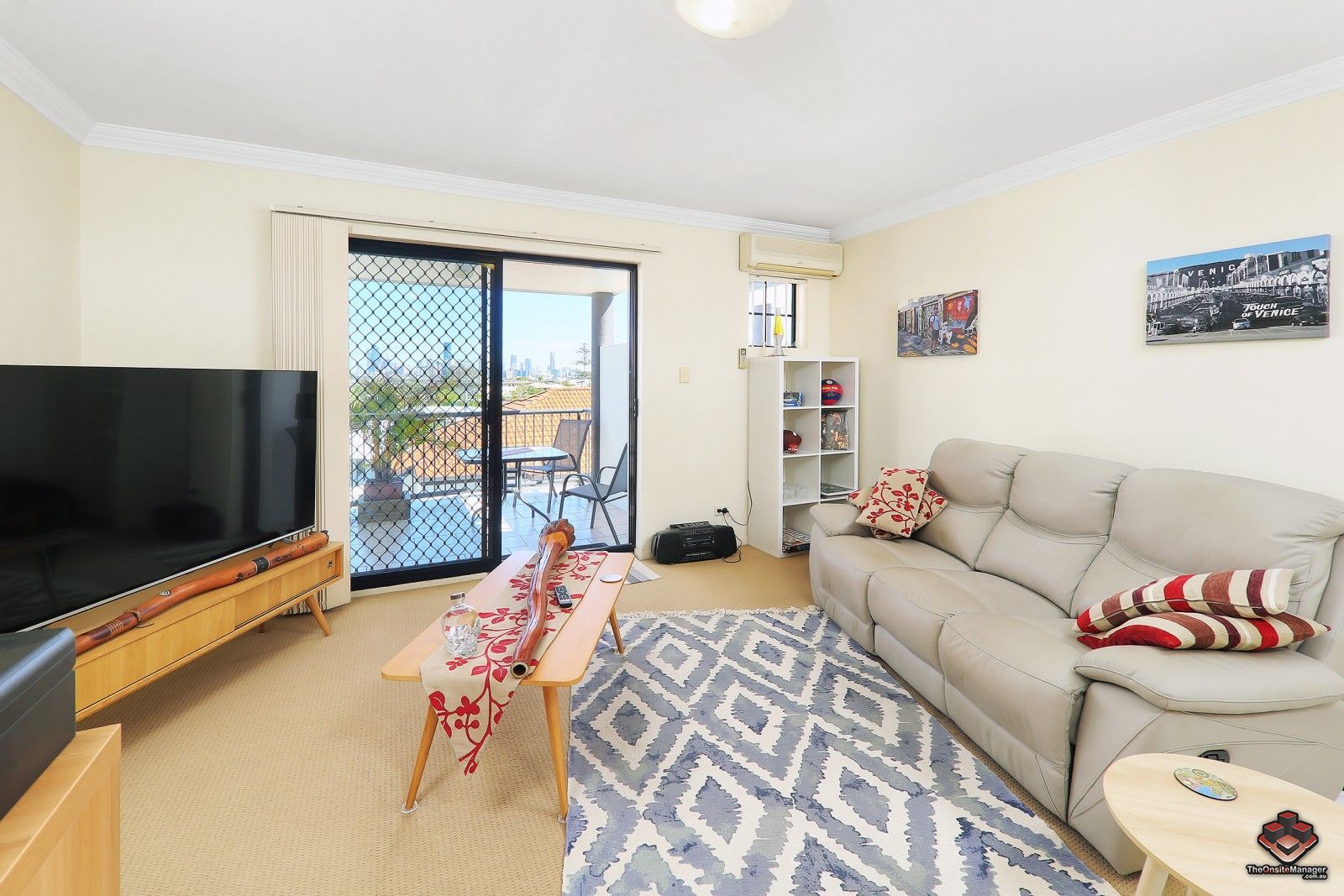 2 bedrooms Apartment / Unit / Flat in 13/15 Dansie Street GREENSLOPES QLD, 4120