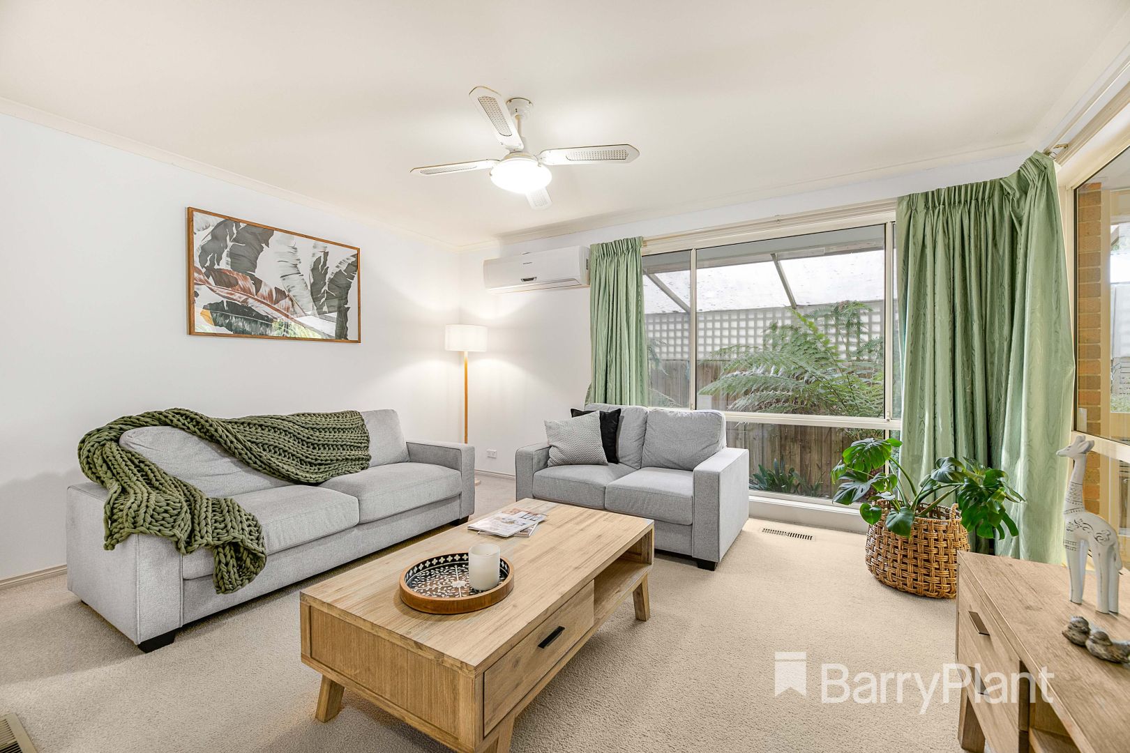 2/10 Jeremic Court, Croydon North VIC 3136, Image 1