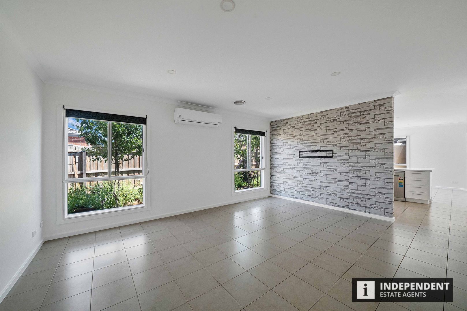 5/10 Reidy Rise, Harkness VIC 3337, Image 2