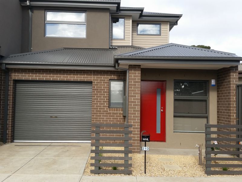 2 bedrooms Townhouse in 21D Shepherd Street BRAYBROOK VIC, 3019