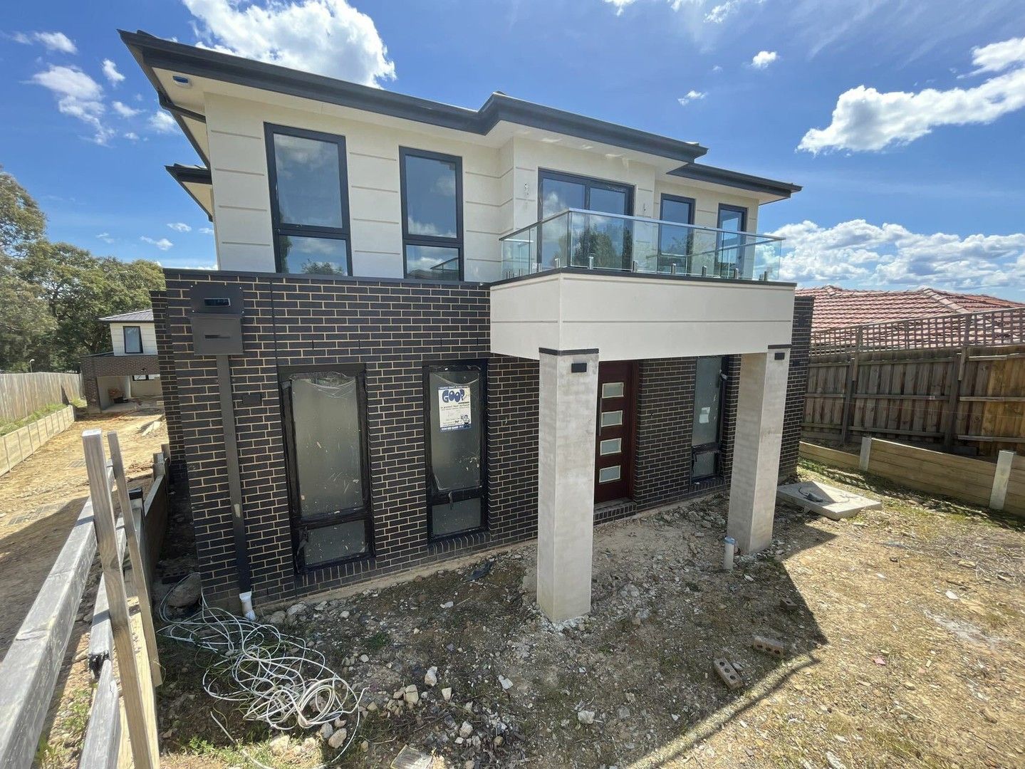 4 bedrooms Townhouse in Unit 1/7 Marlene Cl DONCASTER EAST VIC, 3109