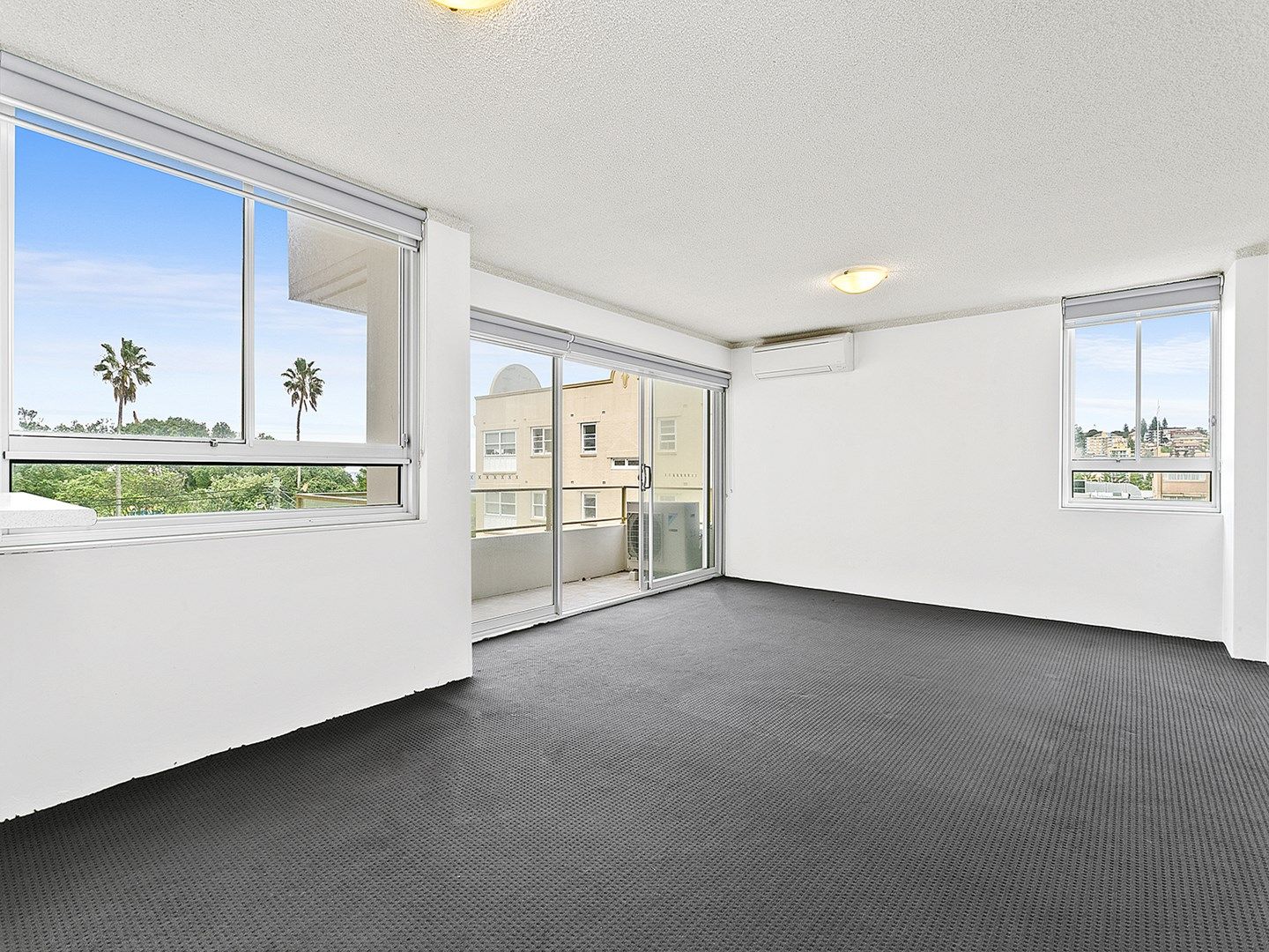 2 bedrooms Apartment / Unit / Flat in 5/120-122 Beach Street COOGEE NSW, 2034