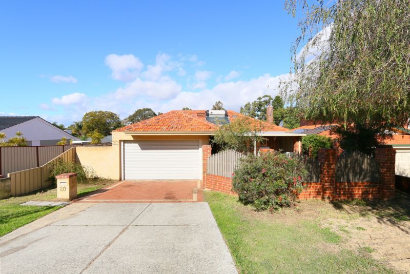 3 bedrooms House in 20 Bombard Street ARDROSS WA, 6153