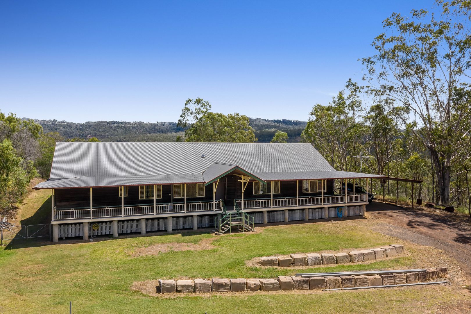 1525 Murphy's Creek Road, Murphys Creek QLD 4352 House for Sale