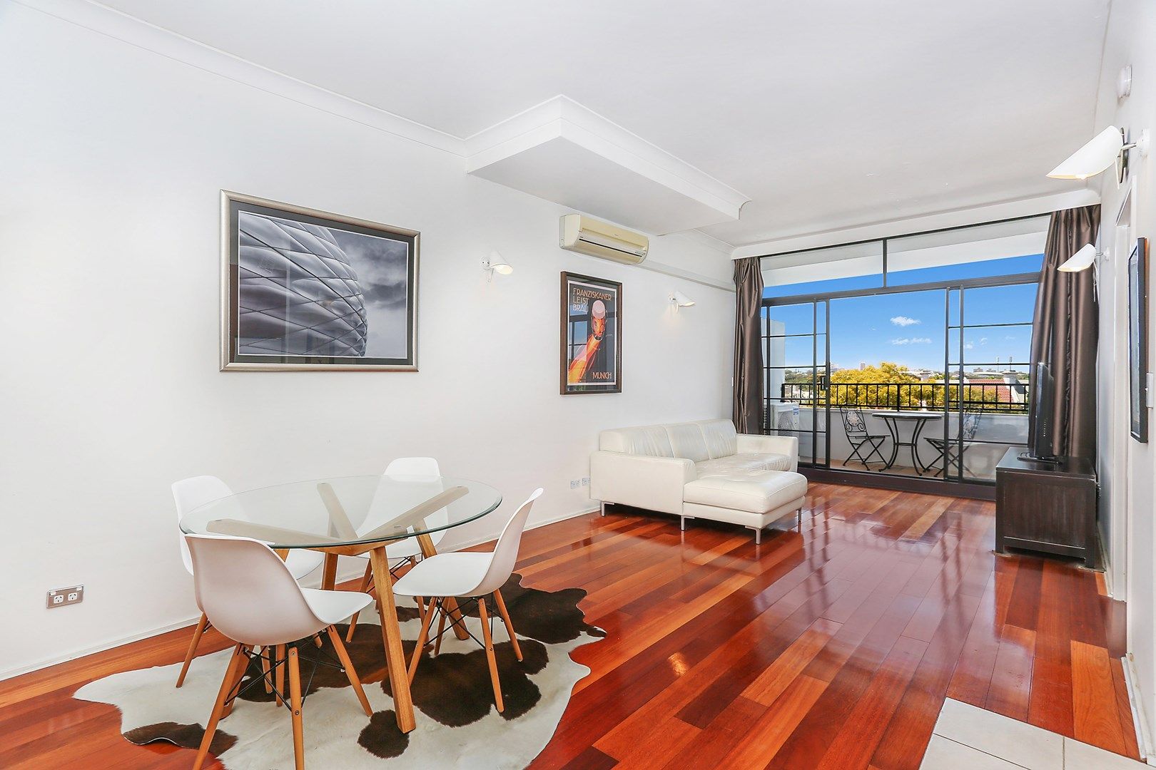 1 bedrooms Apartment / Unit / Flat in 608/82-92 Cooper Street SURRY HILLS NSW, 2010