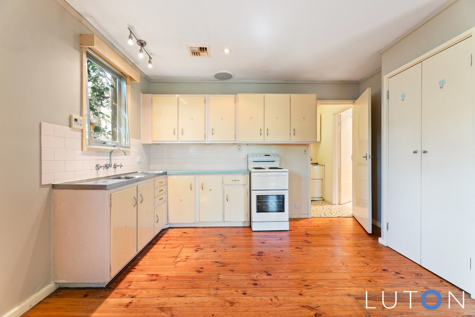 3 bedrooms House in 131 Irvine Street WATSON ACT, 2602