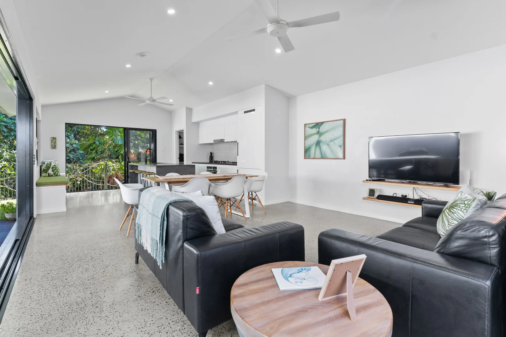 Additional image 9 of 11 Holland Street, Wongaling Beach QLD 4852