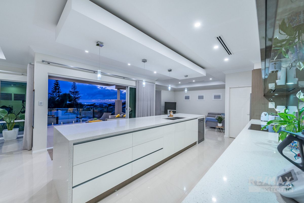 8 Abalone Place, Burns Beach WA 6028, Image 2