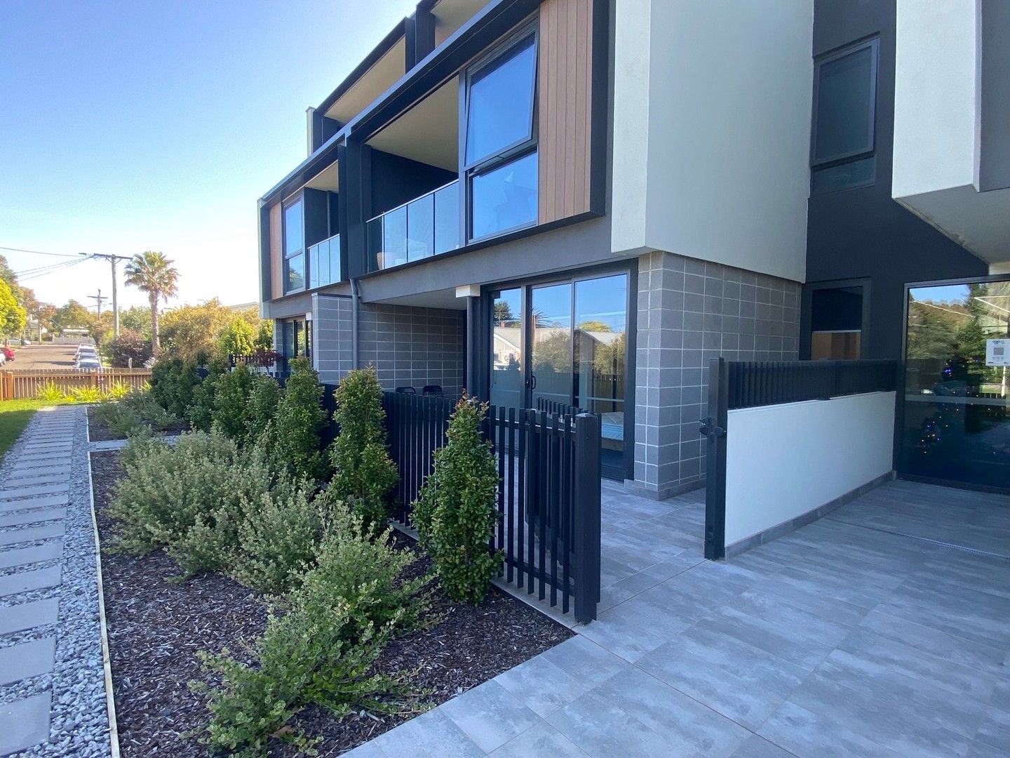 2 bedrooms Apartment / Unit / Flat in 4/50 Bowlers Avenue GEELONG WEST VIC, 3218