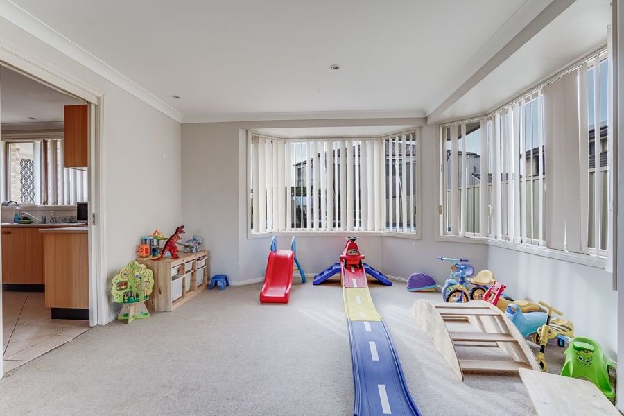 45 Burragate Crescent, Prestons NSW 2170, Image 2