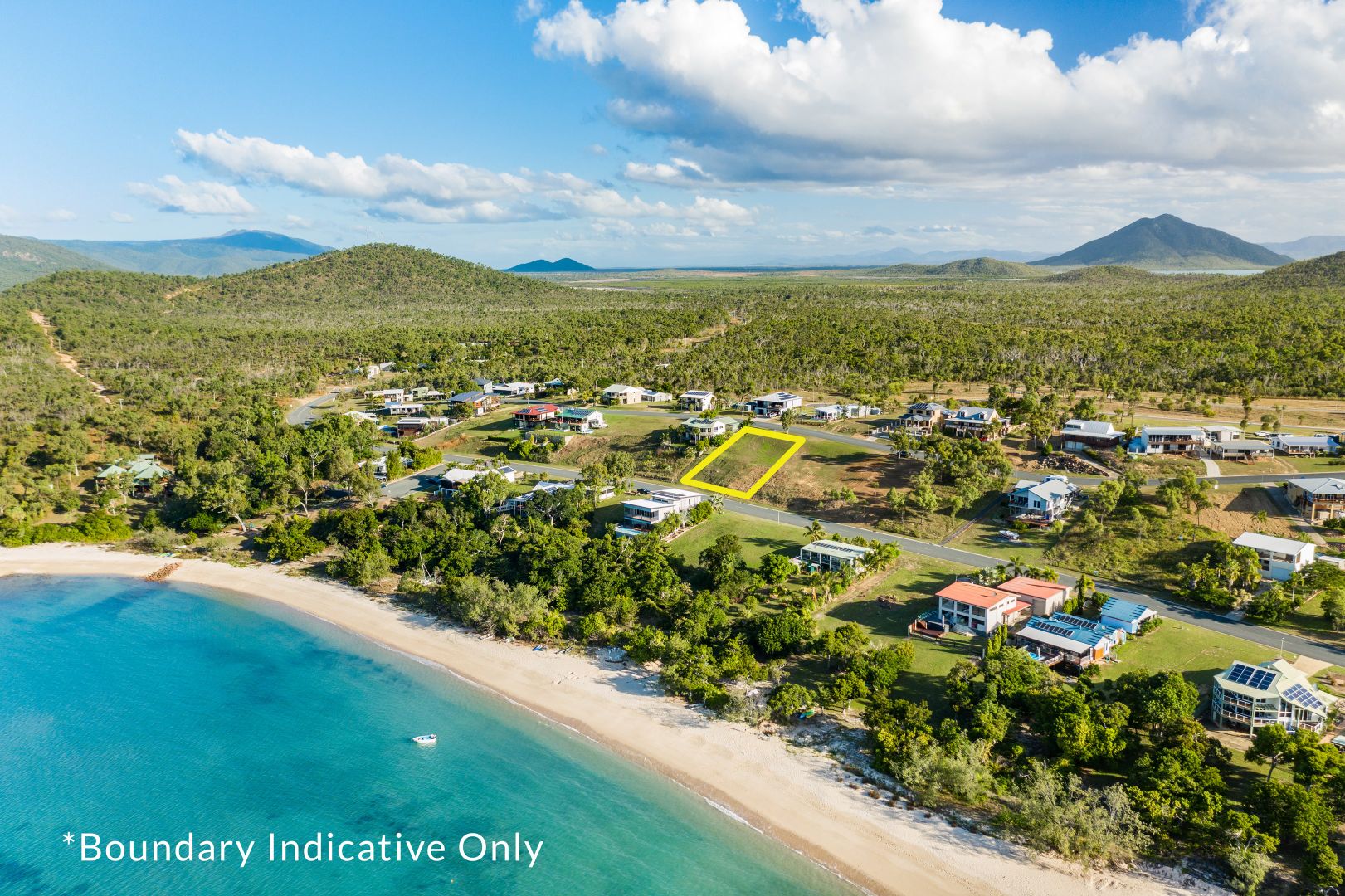 19 Gloucester Avenue, Hideaway Bay QLD 4800, Image 2