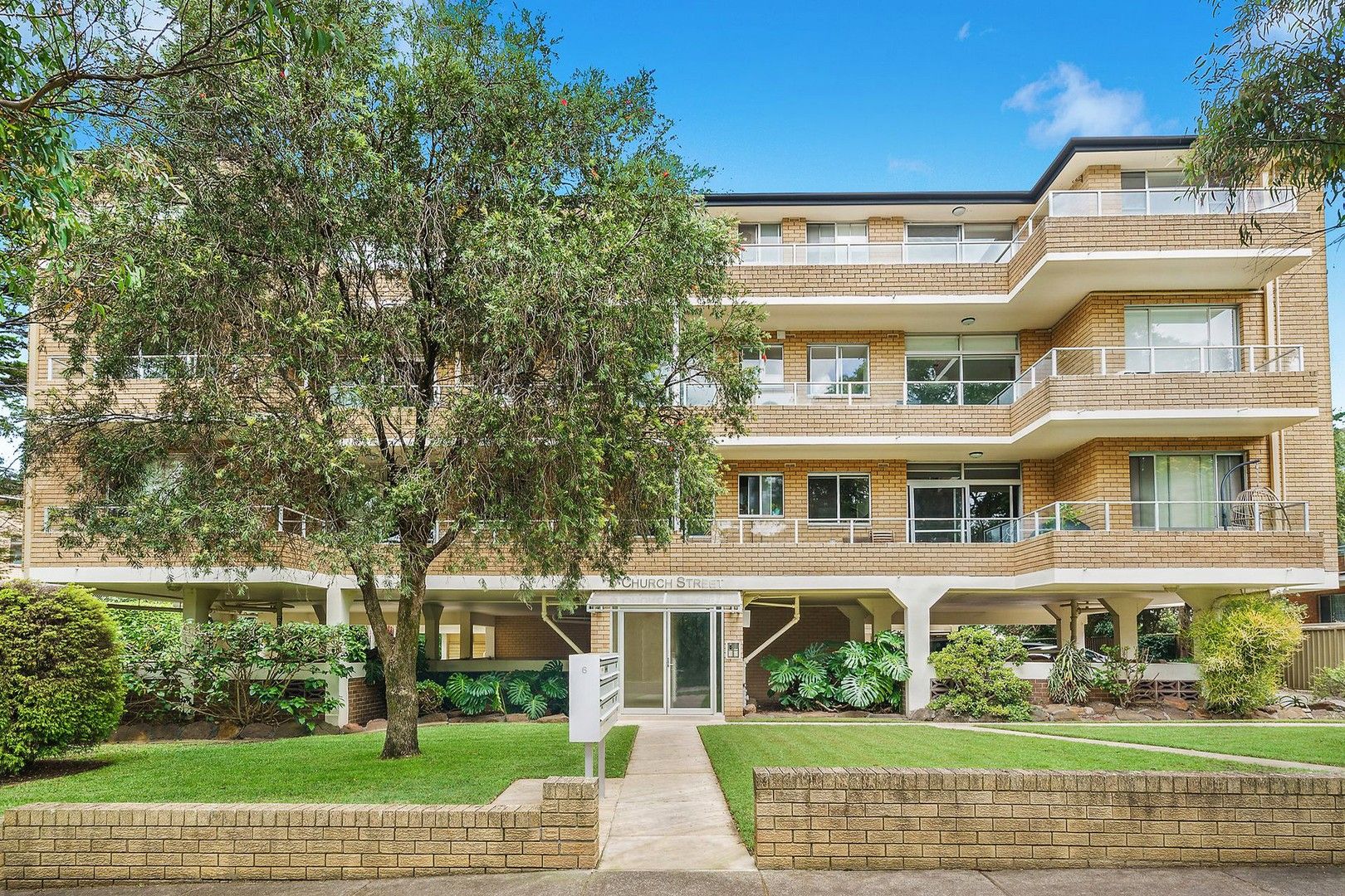 2 bedrooms Apartment / Unit / Flat in 12/6-10 Church Street WILLOUGHBY NSW, 2068