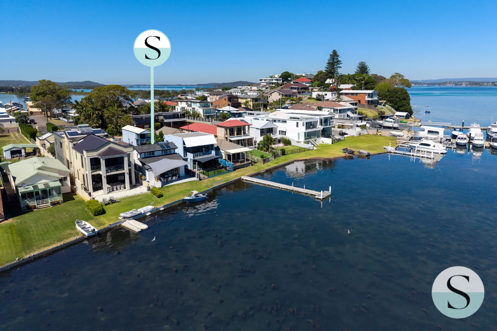 House in Newcastle, Marks Point - View 3
