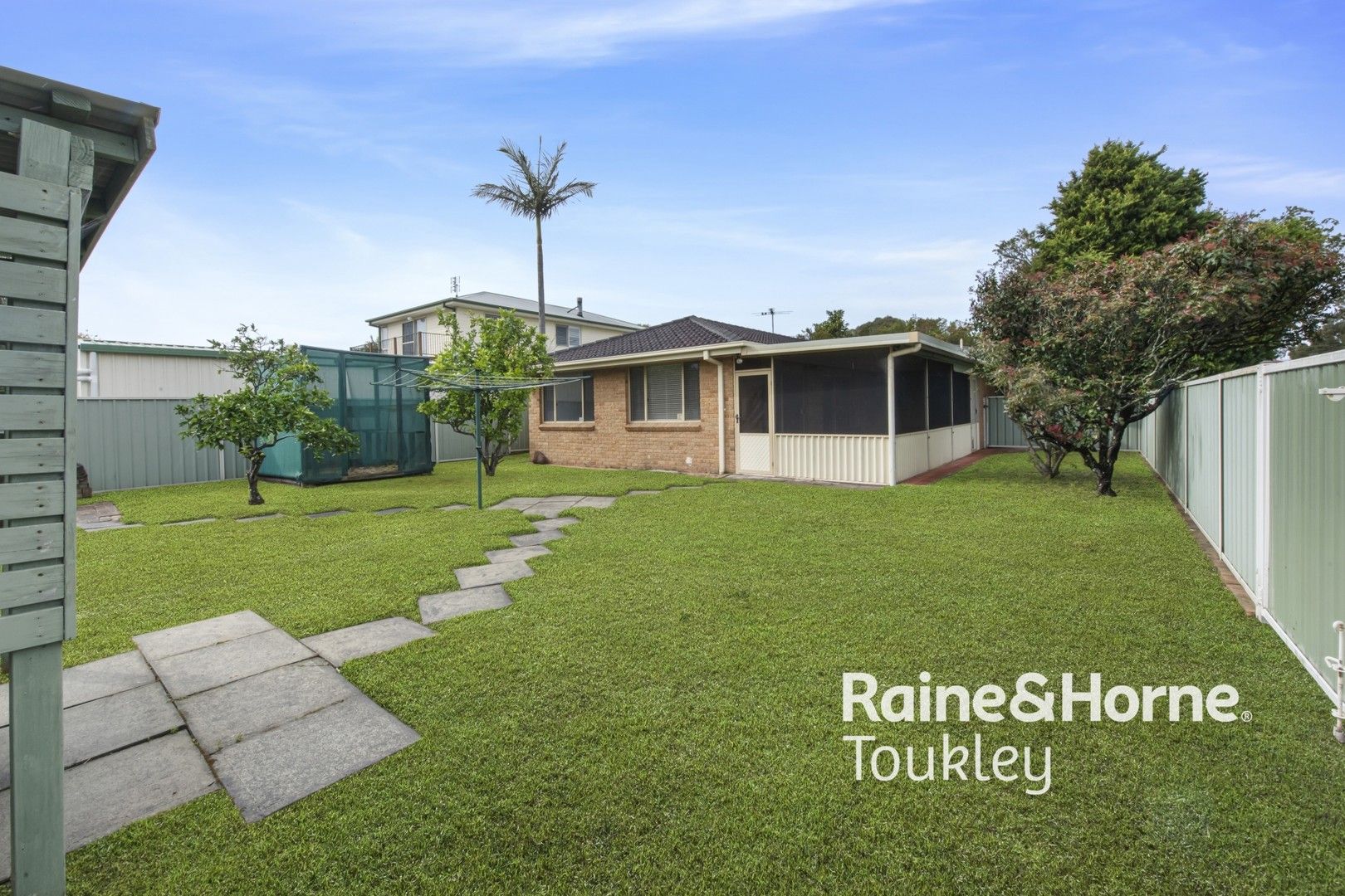 27 Tenth Avenue, Budgewoi NSW 2262, Image 0