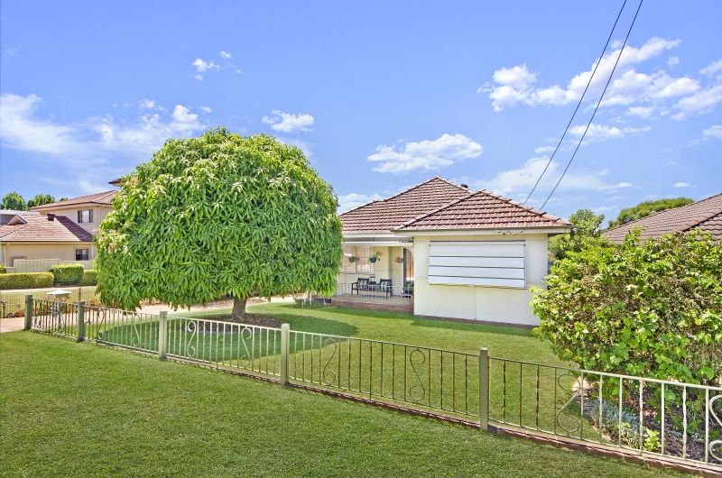 3 bedrooms House in 16 YEEND STREET MERRYLANDS NSW, 2160