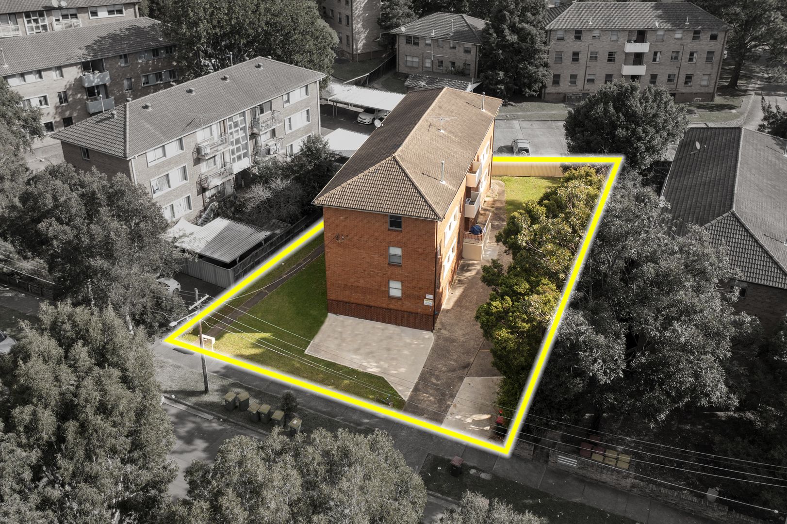 18 bedrooms Block of Units in 7-9 Davidson St GREENACRE NSW, 2190