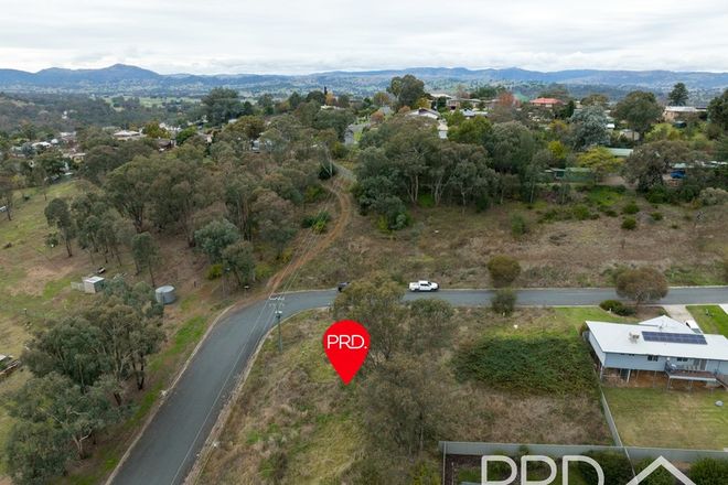 Picture of 2 Eberlin Place, TUMUT NSW 2720