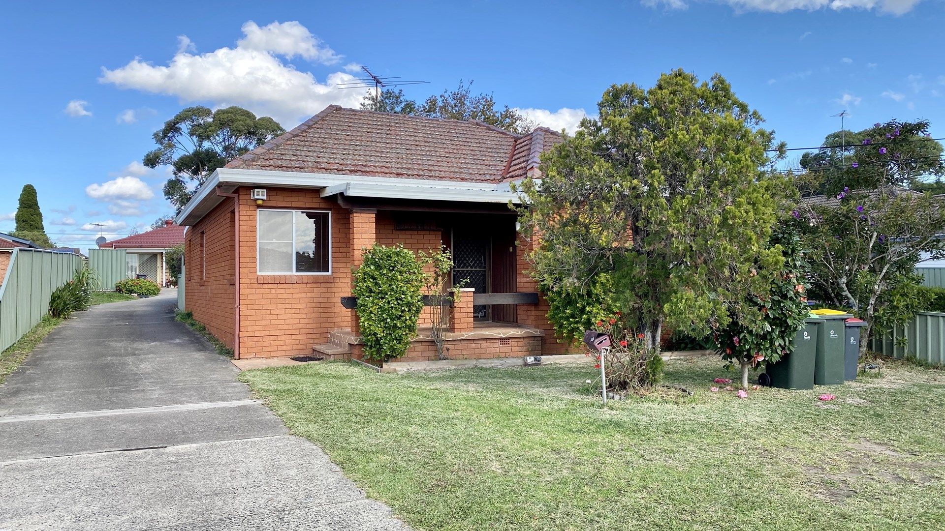 4 bedrooms House in 57 Shenstone Road RIVERWOOD NSW, 2210