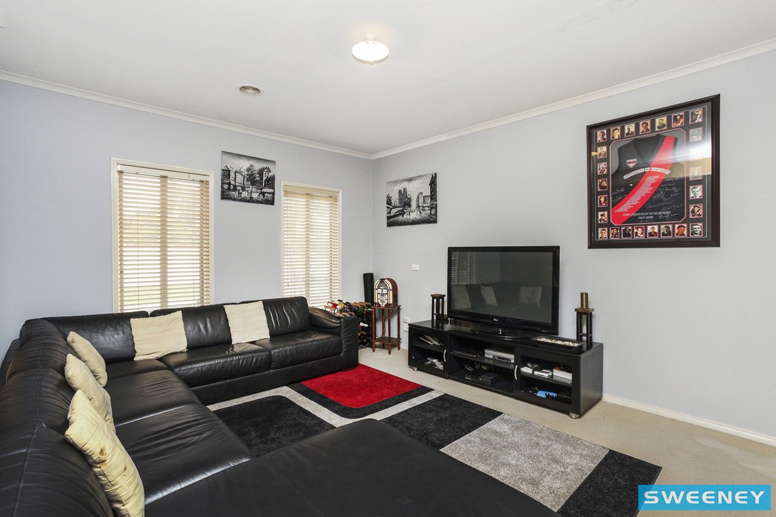 16 Herrington Turn, Caroline Springs VIC 3023, Image 2