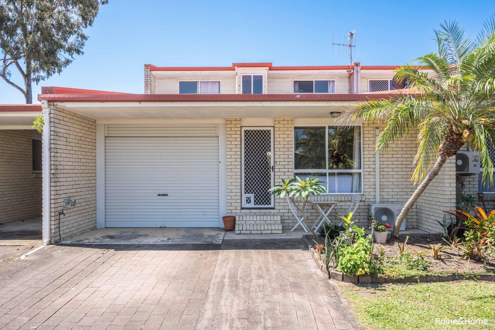 3 bedrooms Apartment / Unit / Flat in 3/63 Newhaven Street PIALBA QLD, 4655