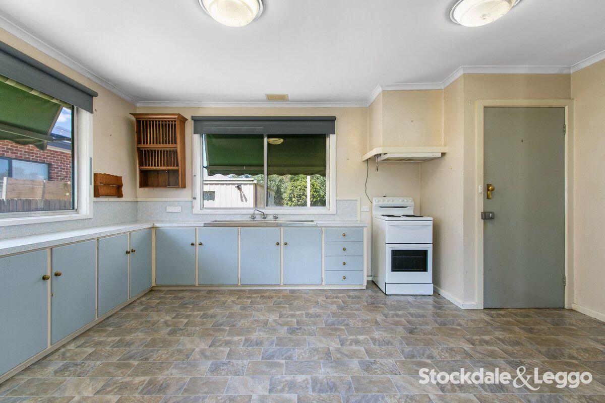 8 Quigley Street, Yinnar VIC 3869, Image 2