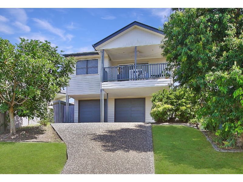 4 bedrooms House in 17 O'Reilly Crescent SPRINGFIELD LAKES QLD, 4300