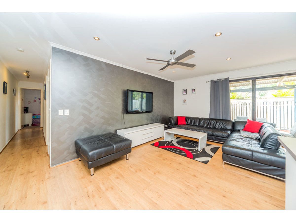 1/7 Callistemon Court, Arundel QLD 4214, Image 2