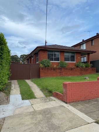 2 bedrooms House in 8a Sutton Street FIVE DOCK NSW, 2046
