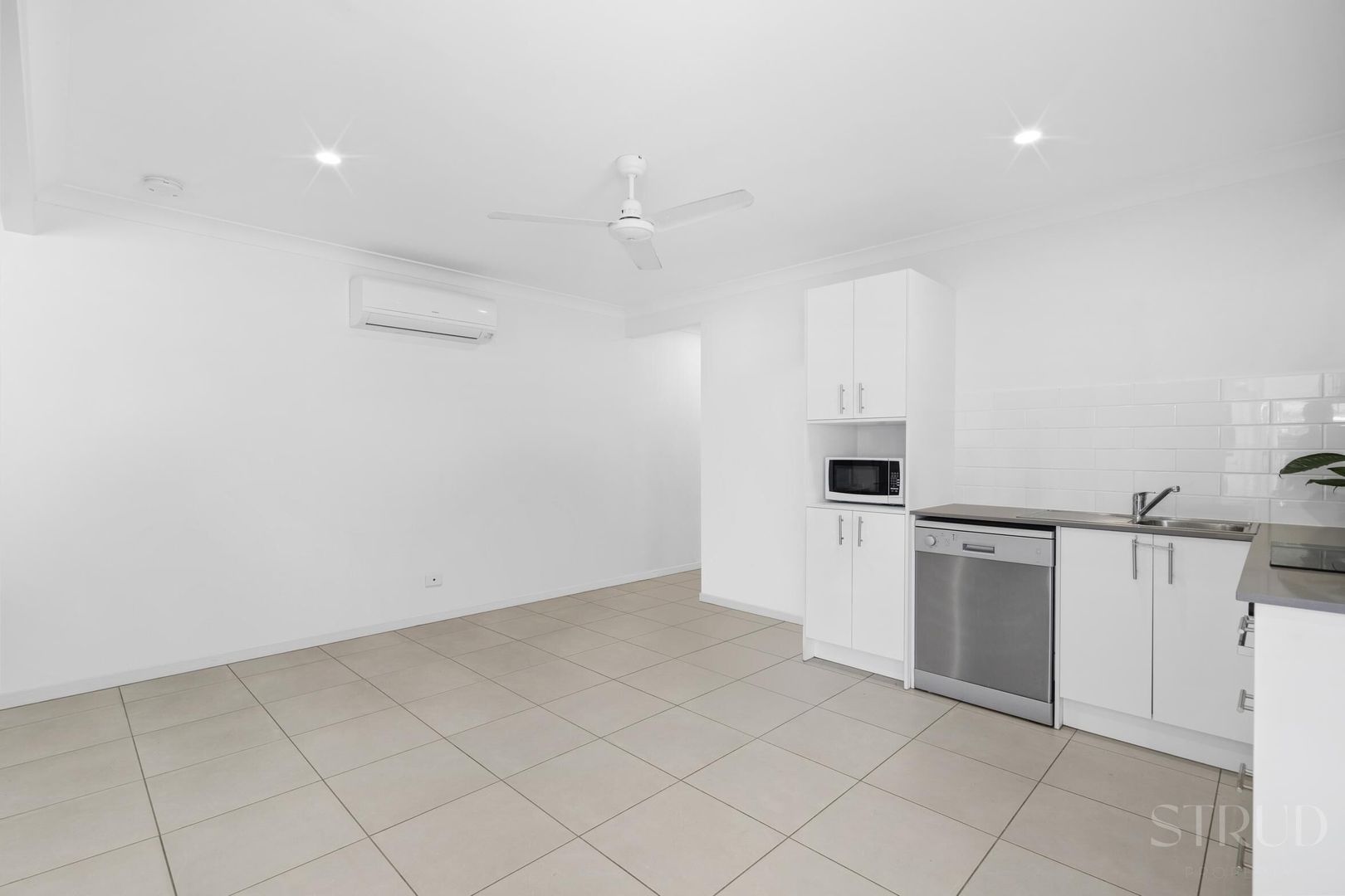 5 Pelling Place, Deebing Heights QLD 4306, Image 2