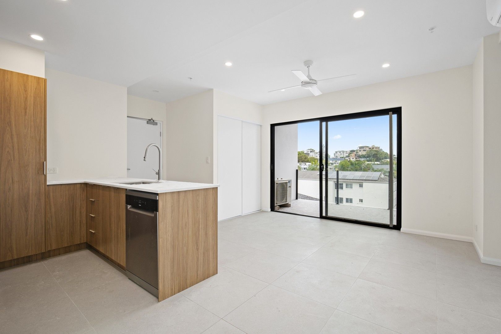 14/2044 Gold Coast Highway, Miami QLD 4220 Domain