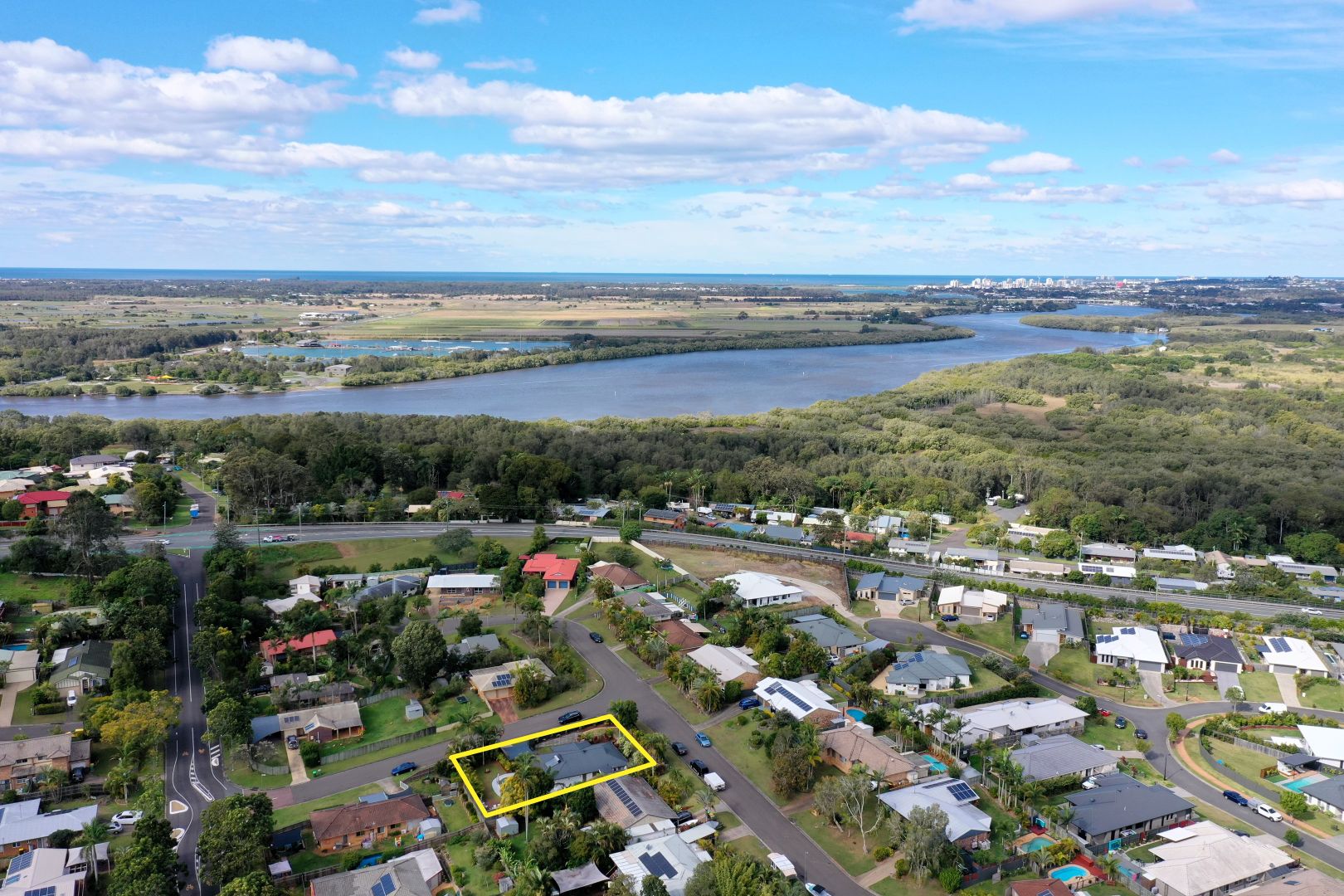 2 Mona Court, Bli Bli QLD 4560, Image 2