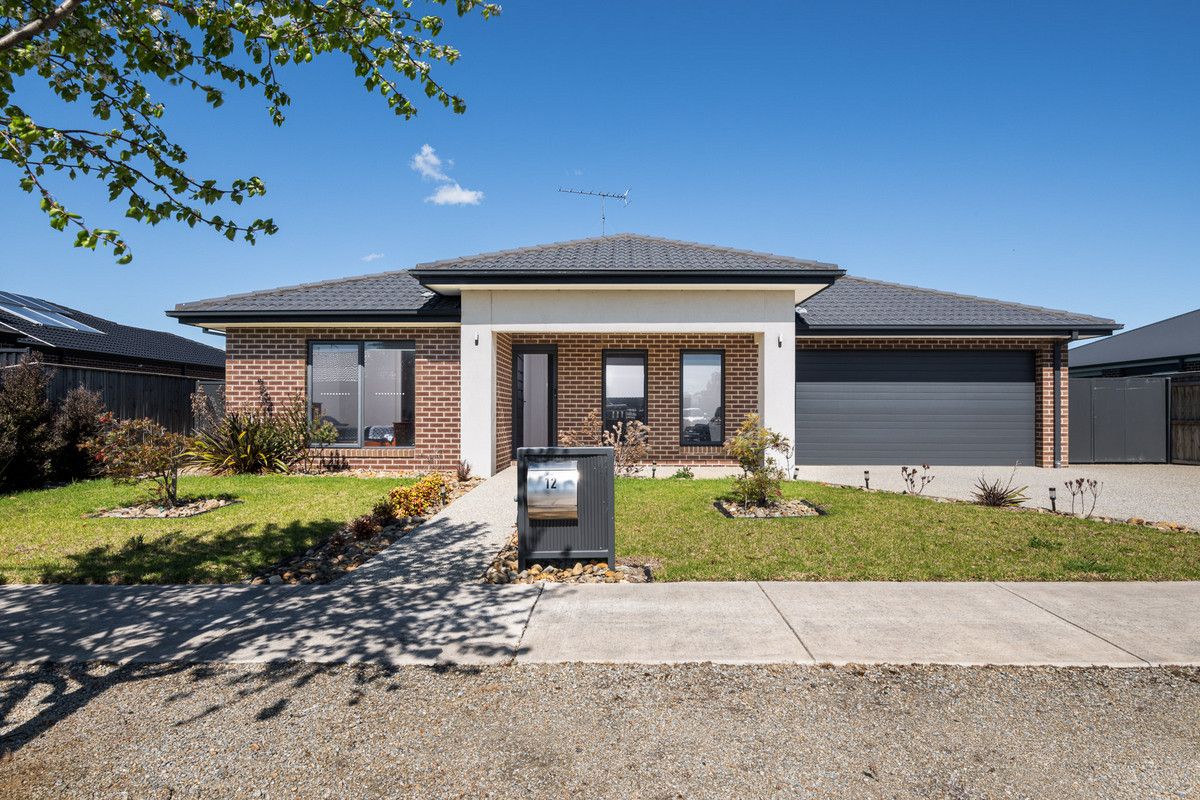 12 Ewart Drive, Bannockburn VIC 3331, Image 2