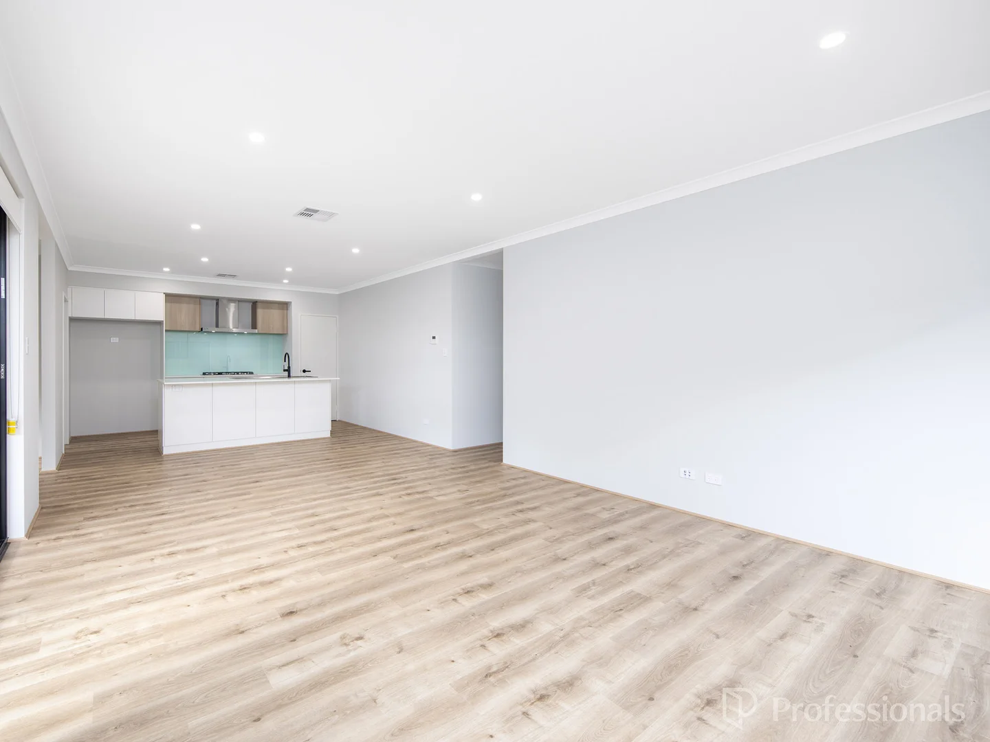 Additional image 10 of 4 Lyrebird Road, Eglinton WA 6034