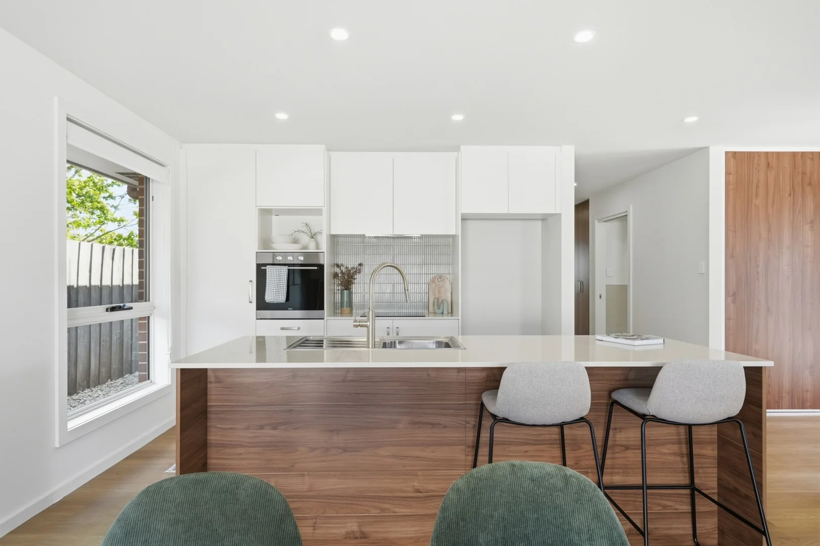 9/33 Youl Road, Perth TAS 7300